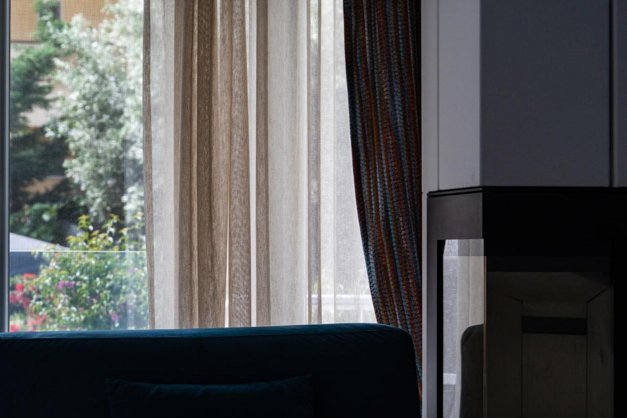 Edem Luxury Apartments Néa Péramos Eksteriør bilde